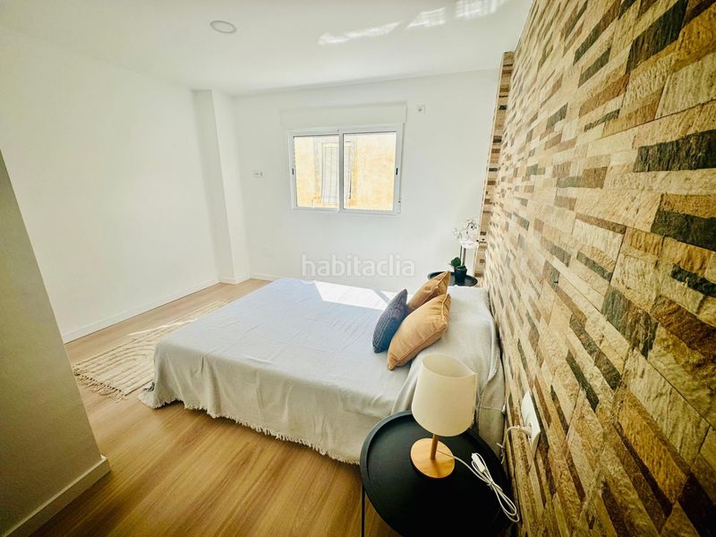 Foto 7e8ee672-b75a-4463-b9d1-e275dda9772f. Casa adosada en Los Castillejos - La Trinidad Málaga