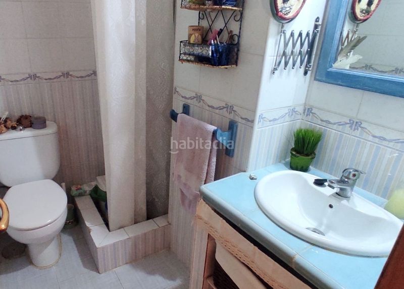 Foto 1b157804-d54e-4cfb-93bd-c70116a60f3f. Chalet en Parque Ayala - Jardín de la Abadía - Huelín Málaga