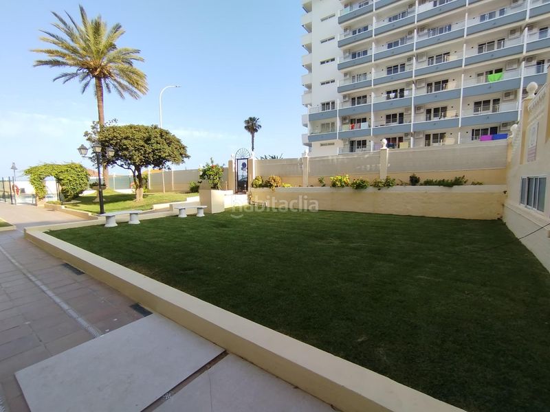Foto 5fec0a07-e88d-4b59-b32d-b81ed1863d0f. Pis amb aparcament piscina a La Carihuela - Los Nidos Torremolinos