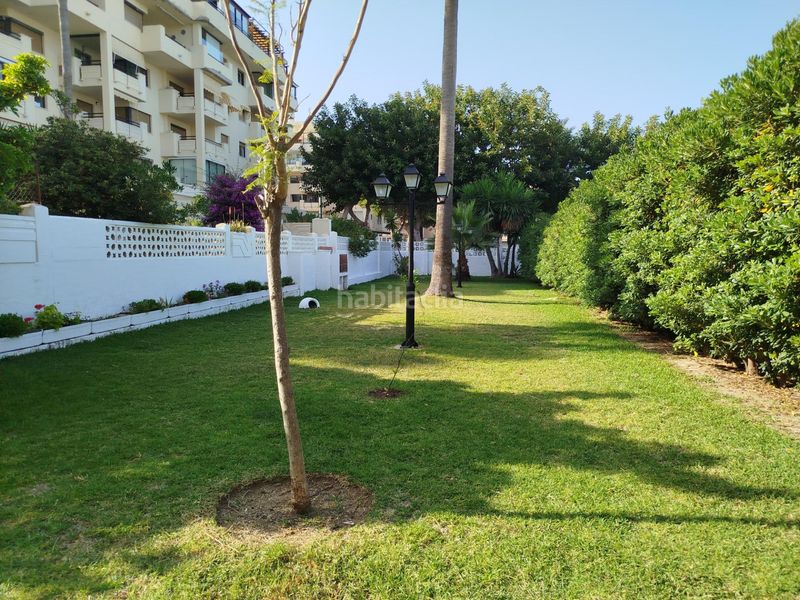 Foto 75d42f2e-8952-40f9-9024-9b6383448c0e. Pis amb aparcament piscina a La Carihuela - Los Nidos Torremolinos