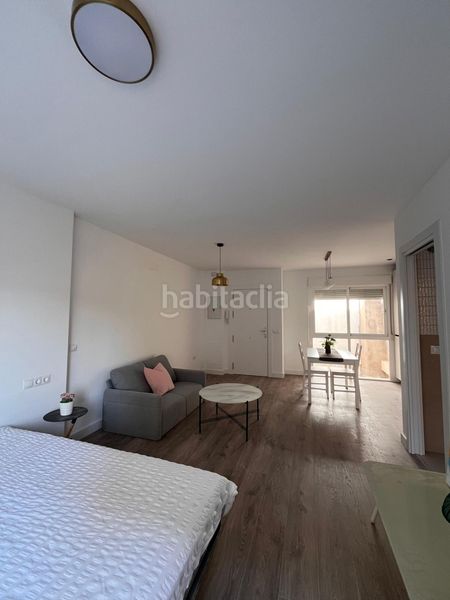 Foto 51b1b00c-0047-441d-a899-4936c34f1365. Piso en Los Castillejos - La Trinidad Málaga