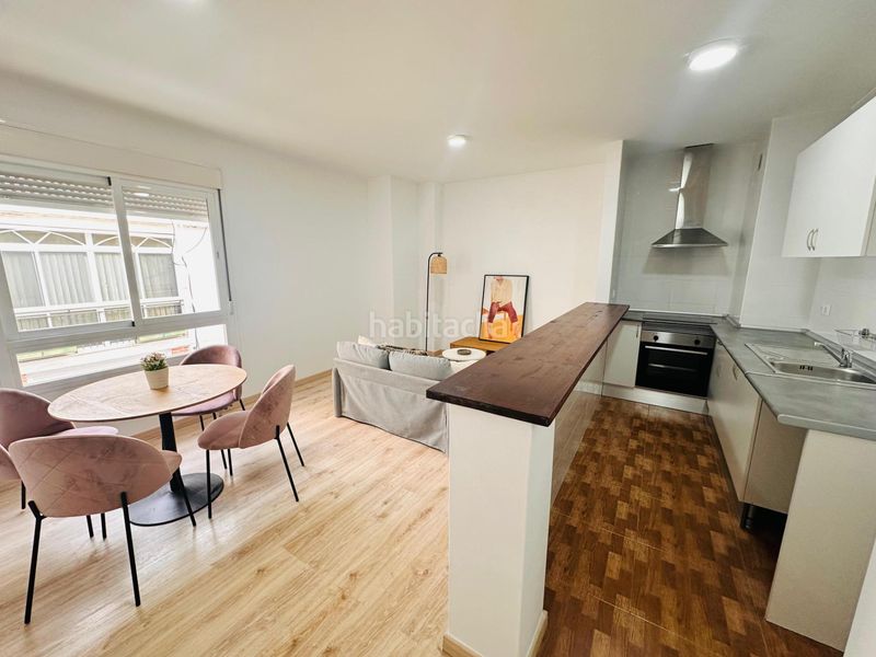 Foto 772b7358-a12a-40f3-b600-89d7d890cb1e. Apartament amb aparcament a Parque Victoria Eugenia Málaga