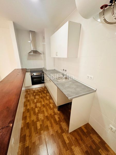 Foto 86cc2825-8541-4de3-9ad2-8d2b7d6dcefd. Apartament amb aparcament a Parque Victoria Eugenia Málaga