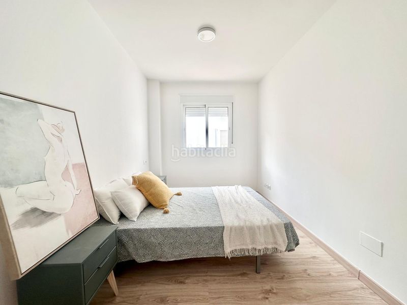 Foto e5de000b-acf7-46e1-ad5c-b1cb9a44c78e. Apartament amb aparcament a Parque Victoria Eugenia Málaga