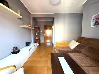 Pis  Avenida avenida carlos de haya. Piso en venta en carlos haya, 2 habitaciones, 1 despacho y terra