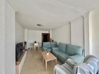 Appartamento  Calle calle héroe de sostoa. Piso reformado junto al vialia y a un paso de la playa.