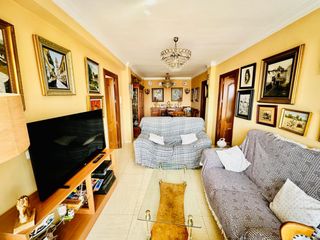 Pis  Avenida postas las