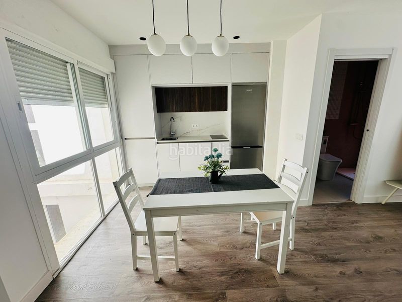 Foto 089ee39d-5a3d-4ca4-9df0-9352e7f5342c. Estudi a Los Castillejos - La Trinidad Málaga