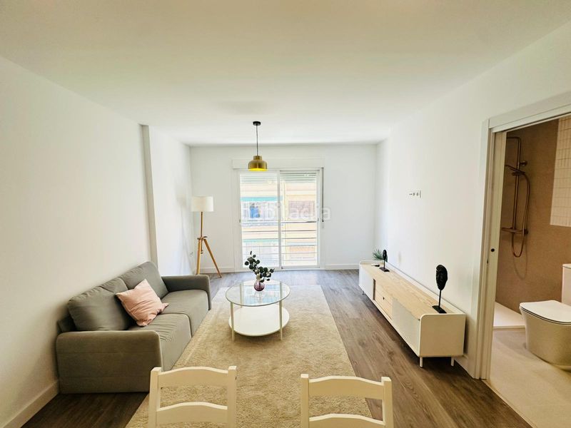 Foto 2448e015-a093-4563-b06f-27bee8fb3d04. Estudi a Los Castillejos - La Trinidad Málaga