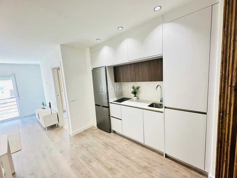 Foto db3aedd7-eb1b-41f3-b834-41c30de13a91. Estudi a Los Castillejos - La Trinidad Málaga