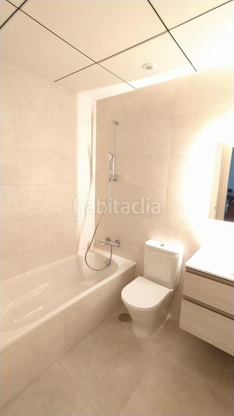 Foto b189d893-30d4-407b-a90b-cb24b566dbb3. Pis amb aparcament piscina a Los Guindos - Parque Mediterráneo - Santa Paula Málaga