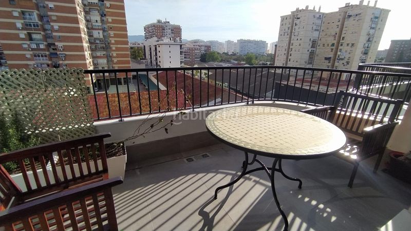 Foto e57ae9be-9d90-4118-affc-dc620cd26713. Pis amb aparcament piscina a Los Guindos - Parque Mediterráneo - Santa Paula Málaga