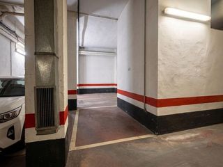 Aparcament cotxe a Perchel Norte. Plaza de garaje para motos martinez maldonado