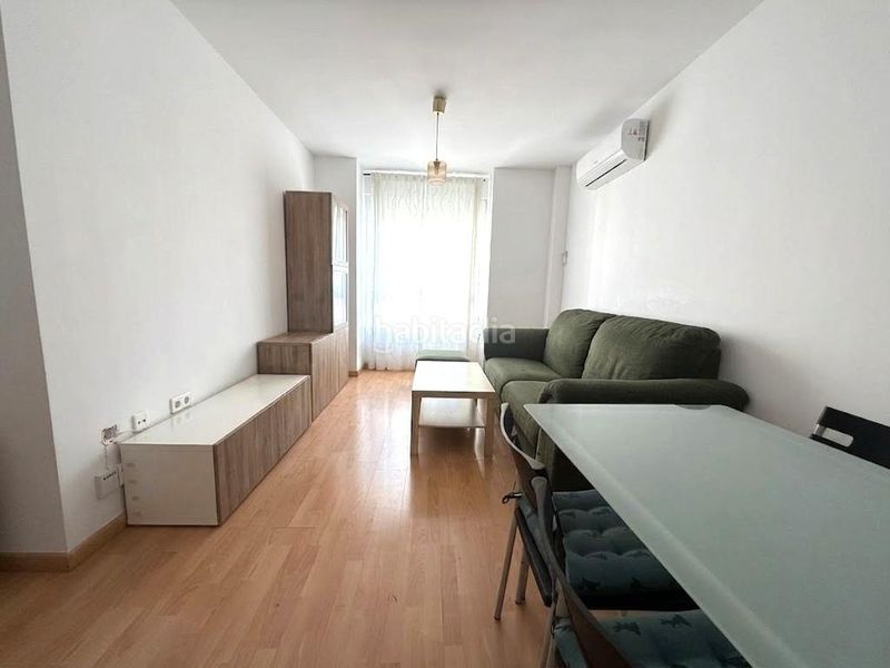 Foto 8ff4c1e8-280e-4c66-a021-3cab1c644b8a. Pis amb aparcament a La Trinidad Málaga