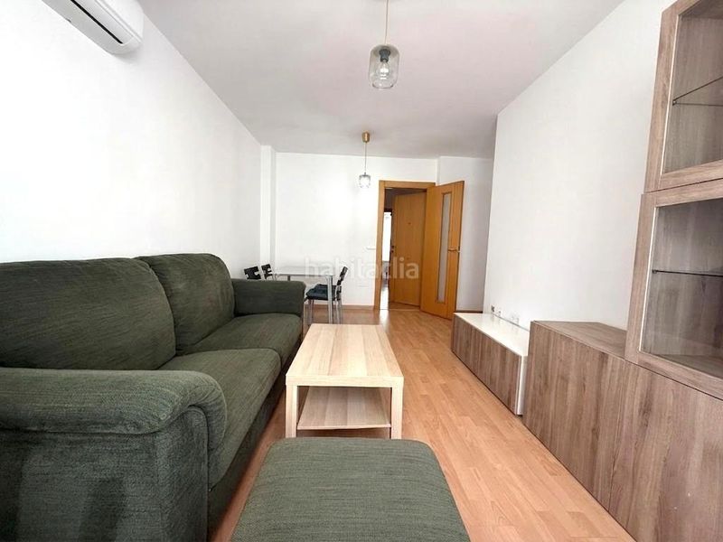 Foto cd76c3bc-cdf5-4a66-9cab-ba306e391c2b. Pis amb aparcament a La Trinidad Málaga