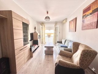 Etagenwohnung in Cártama pueblo. Vivienda con garaje y trastero