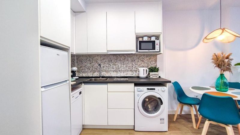 Foto 94dda5ba-d425-402d-b3ce-d8dff064e260. Apartament amb calefacció aparcament piscina a Romana Playa Marbella