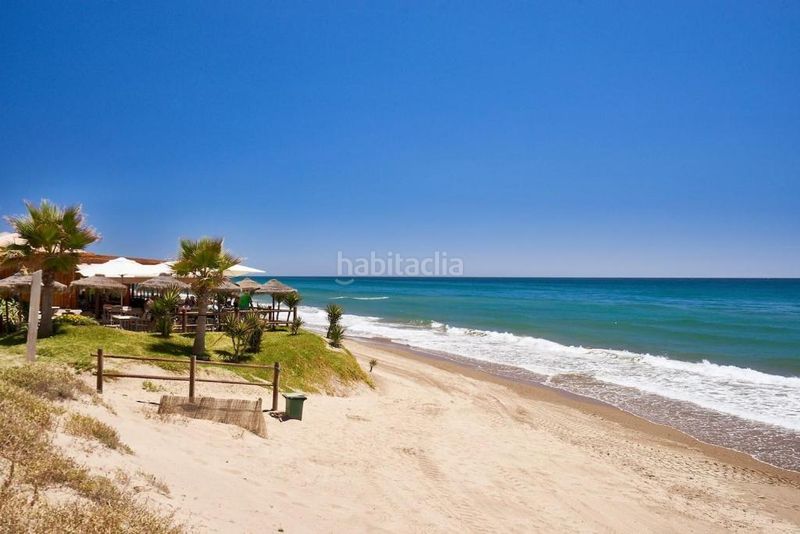 Foto cdd50263-8147-418b-bd9d-5de82640bec3. Apartament amb aparcament piscina a Romana Playa Marbella