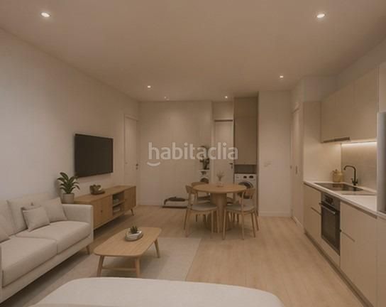 Foto d323f3b3-fff2-40db-bf27-189bddbf7bc3. Apartament a Paseo Marítimo Oeste - Pacífico Málaga