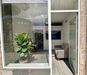 Lloguer Local Comercial a La Florida - Parque Norte. Oportunidad en los millones local versátil con gran visibilidad
