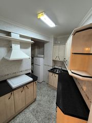 Flat in Conde de Ureña. Ideal inversión, dos dormitorios con patio
