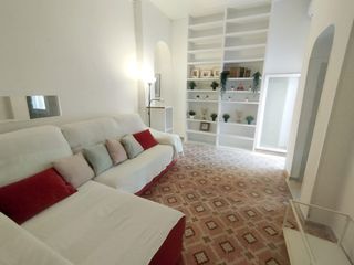 Casa en Olletas - Sierra Blanquilla. Vivienda de tres dormitorios con patio a un paso del centro hist
