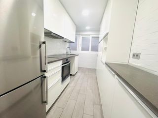 Pis a Los Castillejos - La Trinidad. Piso reformado integralmente muy luminoso