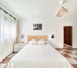 Etagenwohnung  Nuestra señora de los clarines. Ubicación, exterior y actual