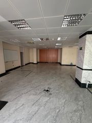 Local Comercial a Hispanidad - Vivar Téllez