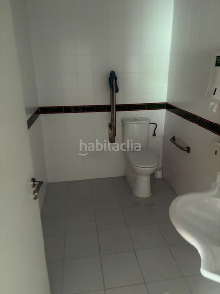 Foto b4a39c17-8e06-4a4a-a343-945065b4a668. Local comercial a Centro Nerja