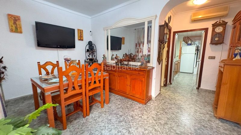Foto 0e8a79fa-6c2c-4f26-b2be-3ac61a0ffcf9. Casa pareada en Parque Ayala - Jardín de la Abadía - Huelín Málaga