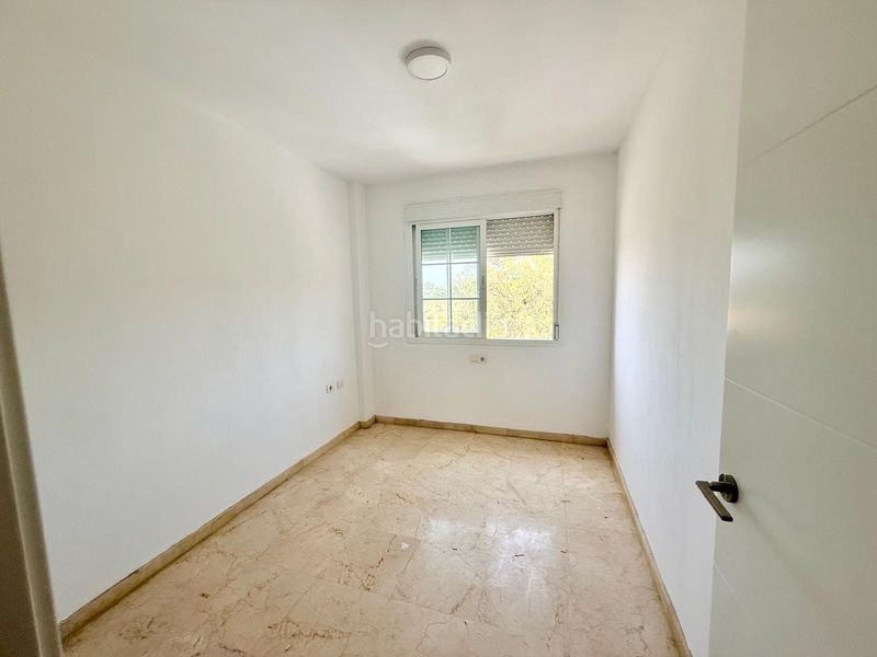 Foto 4f72f7c2-2eb6-4909-b96b-79620c253e68. Casa adossada amb aparcament piscina a Chilches