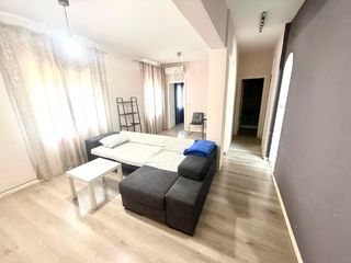 Pis  Virgen de la cabeza. Piso de dos habitaciones en cruz humilladero