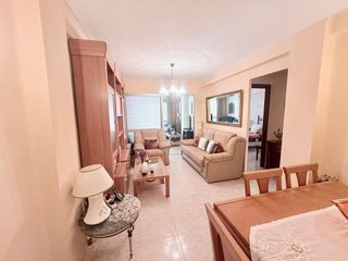 Appartement  Calle martinez de la rosa. Piso 3 dormitorios, muy luminoso y bien ubicado en martinez de l