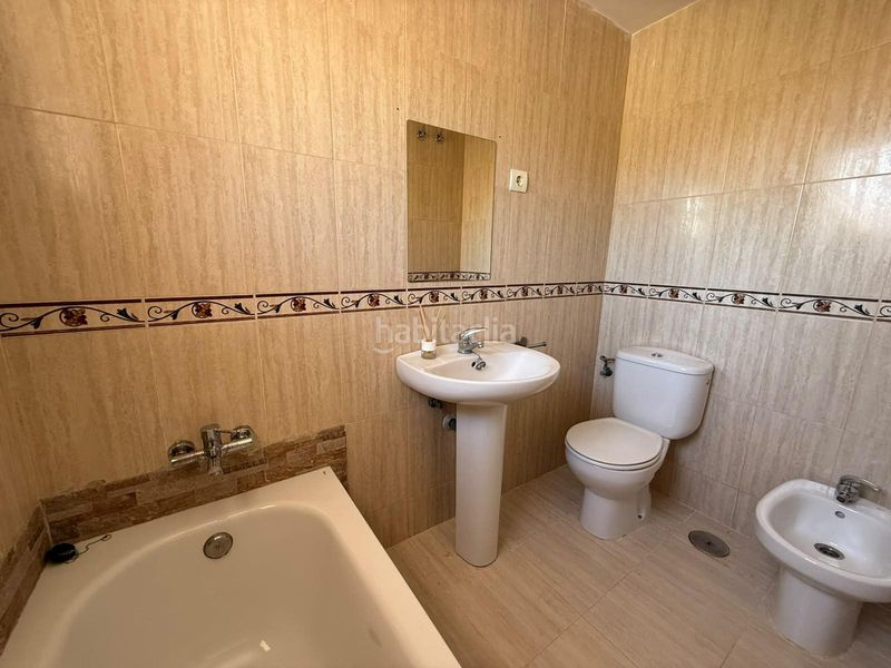 Foto 0c84d444-de7f-43ea-bb1c-d745f4a33c5a. Casa adossada amb aparcament piscina a Chilches