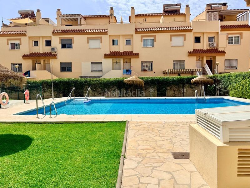 Foto 4eb9a74d-5f96-429f-9749-c4838eeec3c9. Casa adossada amb aparcament piscina a Chilches