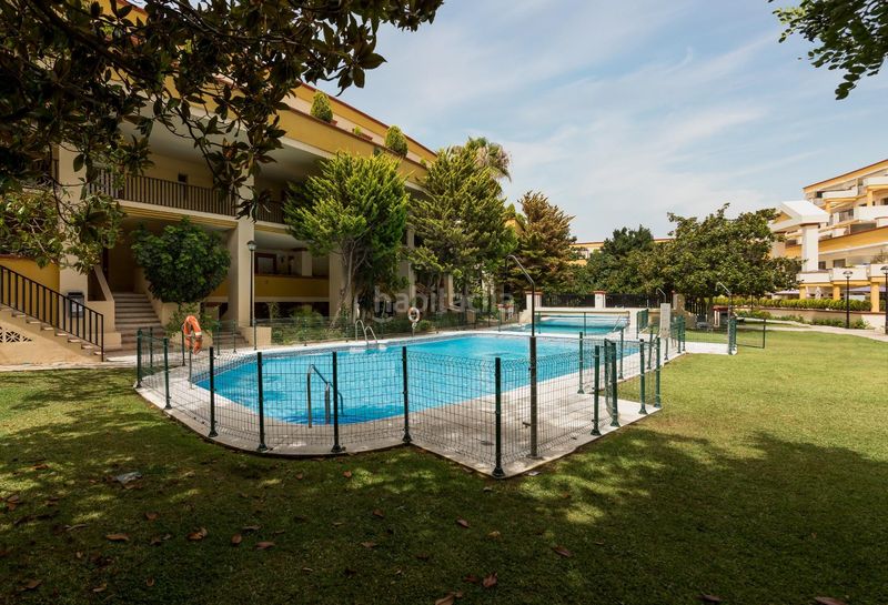 Foto 99f0616d-14a6-48e5-9fbc-d0a273a42b1d. Lloguer pis amb calefacció aparcament piscina a Romana Playa Marbella