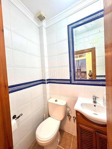 Foto 28a66620-98c8-4cbf-9ad0-acda4339cf2a. Casa  centrica con dos plantas terraza y patio en Málaga