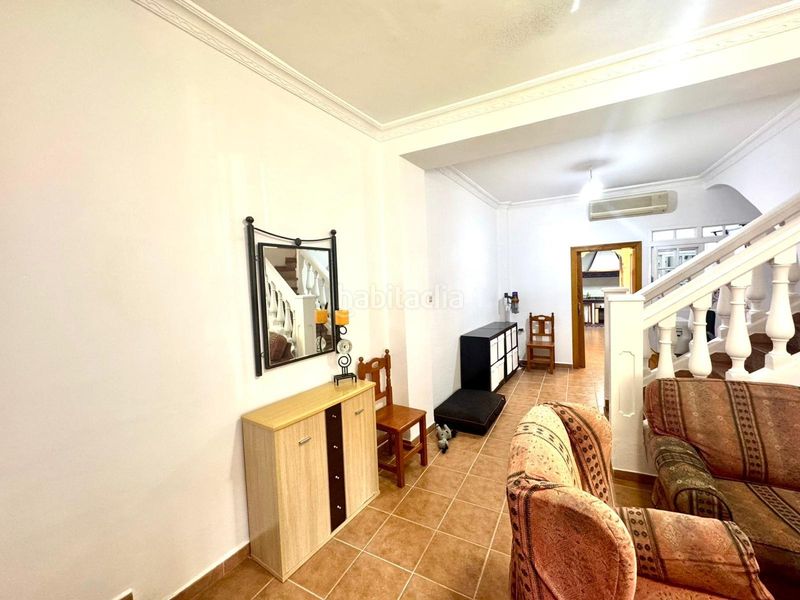 Foto d5dfd5d1-9a5c-4efa-9967-d4d3018bb318. Casa  centrica con dos plantas terraza y patio en Málaga