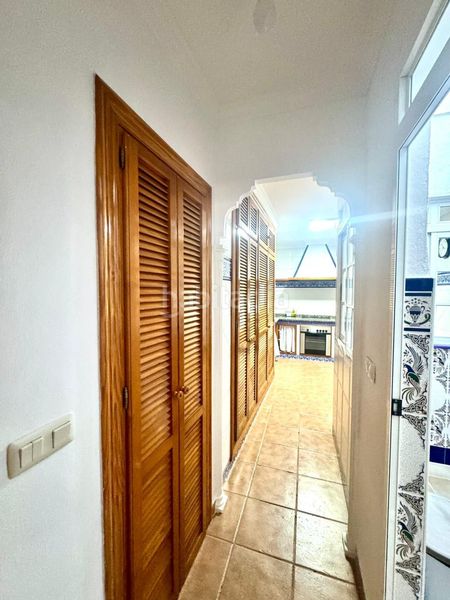 Foto ea8ab781-72c1-468e-9cdd-86d089fbc6ef. Casa  centrica con dos plantas terraza y patio en Málaga