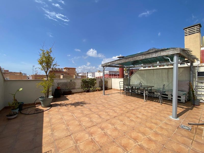Foto 8dae28ac-8adc-420f-be36-0a229b0b104a. Ático vivienda con terrazasolarium de 60 metros y trastero en Málaga