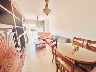 Etagenwohnung in Calle MONTSERRAT ROIG