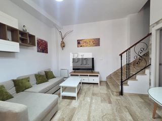 Duplex in Aguilar de la Frontera. Blanhogar vende en aguilar de la frontera fantástico duplex del