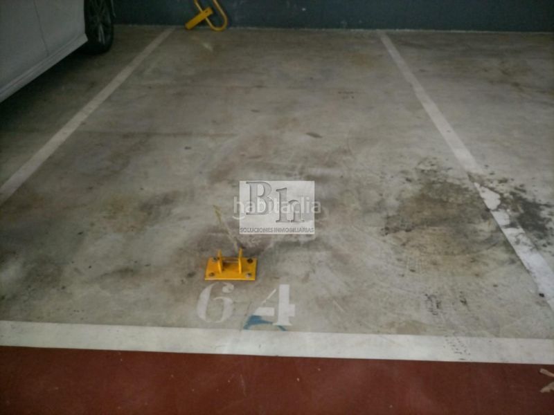 Foto 9e0c1f24-f343-4f70-a325-1cc63a7350f3. Aparcament cotxe a El Consul - Ciudad Universitaria - El Romeral Málaga
