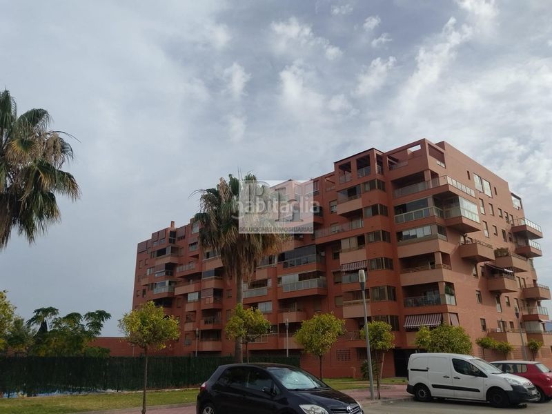 Foto a7719665-664a-4d8e-a321-5e2018d39b7f. Aparcament cotxe a El Consul - Ciudad Universitaria - El Romeral Málaga