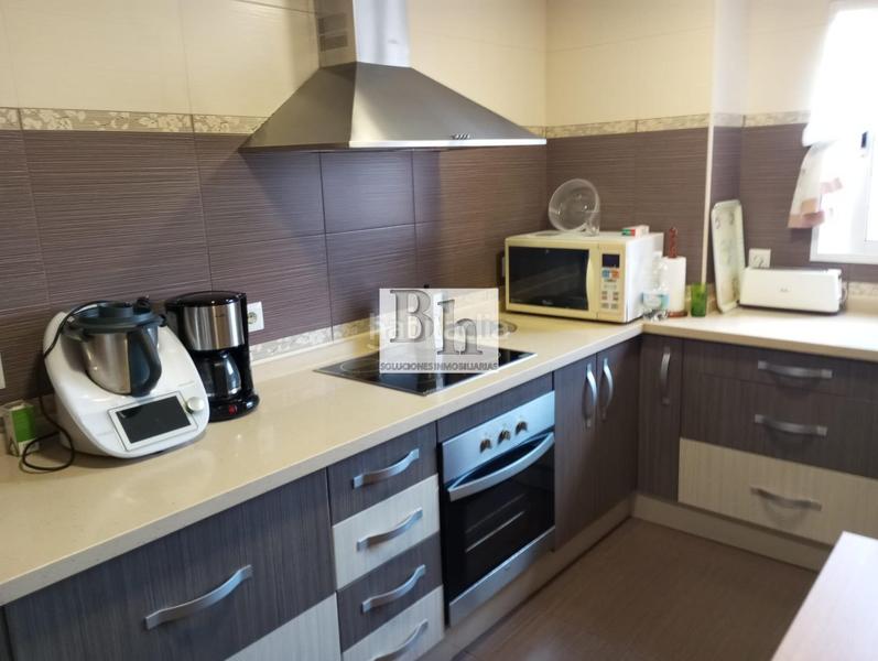 Foto 38761a6c-651b-4ce8-8472-122ea1bf8478. Appartamento con riscaldamento terrazza in Martiricos - La Roca - La Rosaleda Málaga