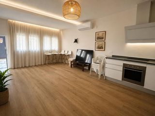 Local Comercial  Calle san juan de letran. Blanhogar vende local en plaza la merced