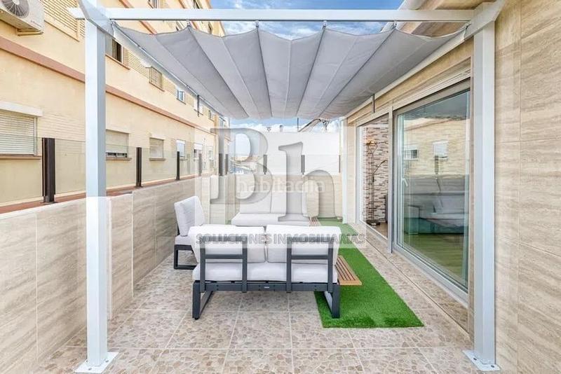 Foto 1b39e4ad-e56e-4237-b821-74df4a164d85. Ático blanhogar vende espectacular ático dúplex en la zona de huelin. en Málaga