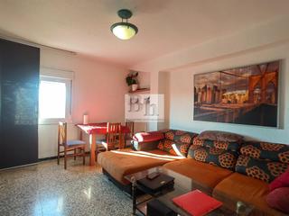 Pis a Calle calle héroe de sostoa, 93 93. Blanhogar vende piso con vistas al mar en huelin!!!