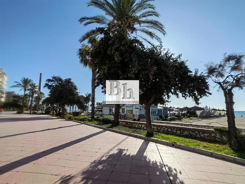 Foto 9439c34a-c567-4d54-8897-e50dcad745e0. Local comercial en avenida sor teresa prat 105 magnífico local en recinto con piscina!!! en Málaga